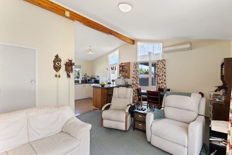 Photo of property in 37 Kent Street, Levin, 5510