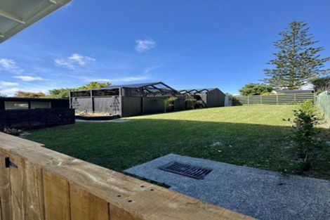 Photo of property in 3 Hartley Terrace, Massey, Auckland, 0614