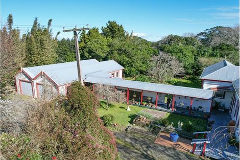 Photo of property in 6 Inland Road North, Tikorangi, Waitara, 4383