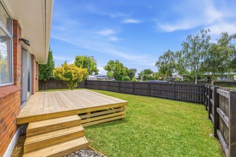 Photo of property in 53 Oakfield Crescent, Pukete, Hamilton, 3200