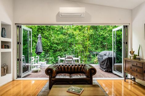 Photo of property in 16c Charmaine Road, Torbay, Auckland, 0630