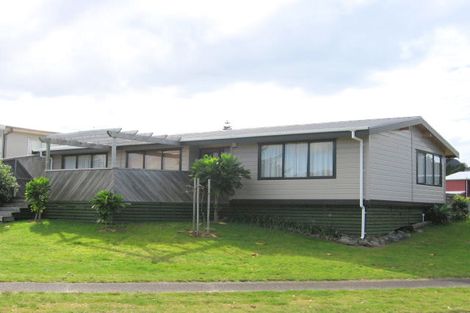 Photo of property in 1 Claxton Avenue, Pauanui, Hikuai, 3579