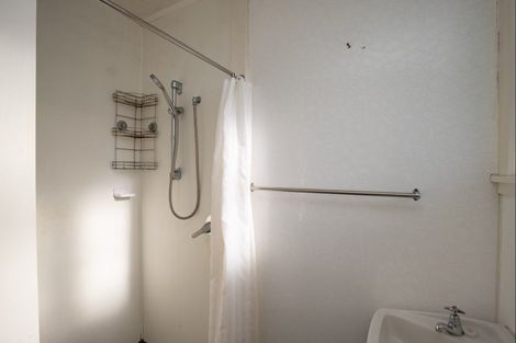 Photo of property in 687 State Highway 25, Waitakaruru, Ngatea, 3576