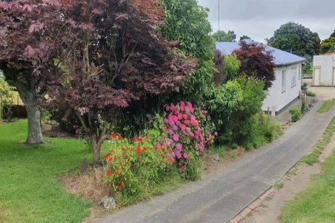 Photo of property in 30 Wikitoria Road, Putiki, Whanganui, 4501