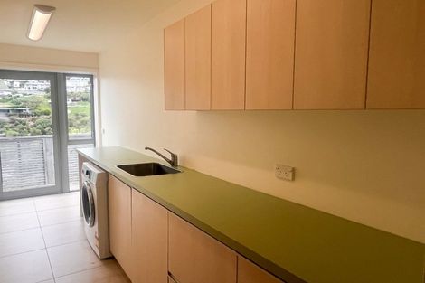 Photo of property in 15 Drayton Drive, Mount Pleasant, Christchurch, 8081