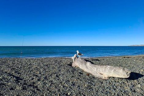 Photo of property in 12 Memorial Park Avenue, Haumoana, 4102