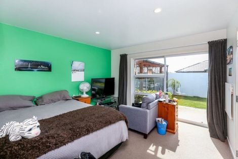 Photo of property in 192a Heta Road, Highlands Park, New Plymouth, 4312