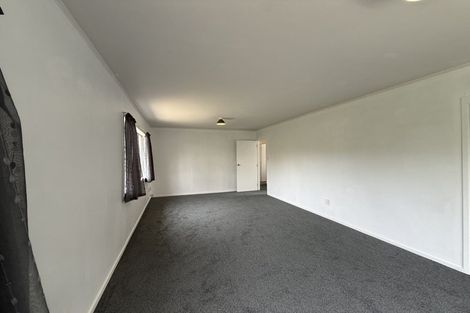 Photo of property in 37 Taurus Crescent, Beach Haven, Auckland, 0626
