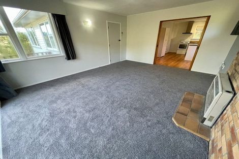 Photo of property in 21 Lowry Crescent, Stokes Valley, Lower Hutt, 5019