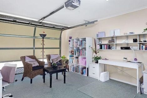 Photo of property in 18 Werahika Place, Whakatane, 3120