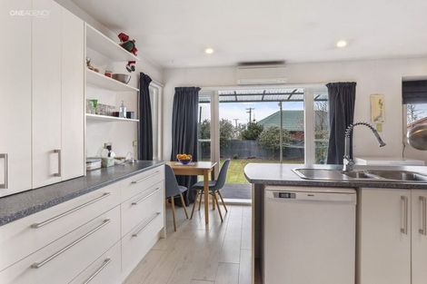 Photo of property in 262 Main North Road, Redwood, Christchurch, 8051