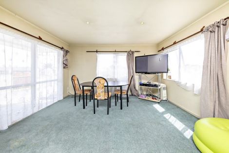 Photo of property in 39 Robert Skelton Place, Clendon Park, Auckland, 2103