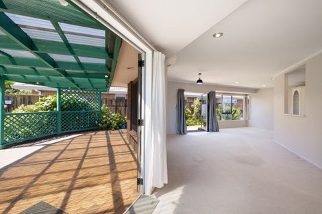 Photo of property in 8 Lotus Avenue, Mount Maunganui, 3116