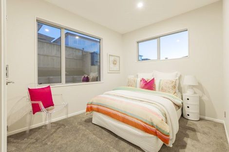 Photo of property in 32 Drumbuoy Drive, Flat Bush, Auckland, 2019