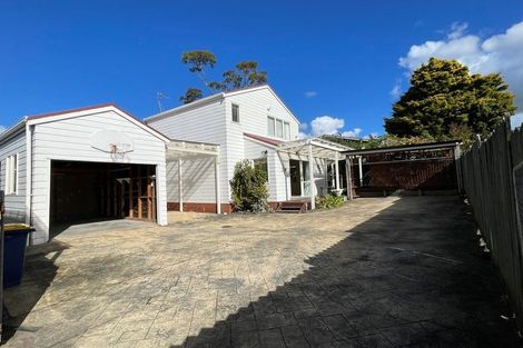 Photo of property in 10 Granville Drive, Massey, Auckland, 0614