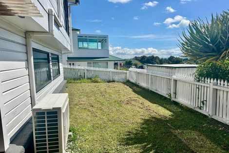 Photo of property in 82 Forest Lake Road, Forest Lake, Hamilton, 3200