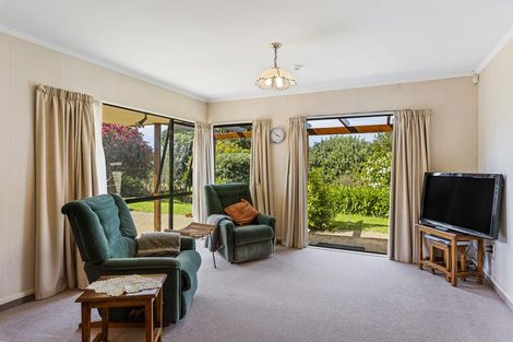 Photo of property in 5 Langdale Avenue, Paraparaumu, 5032