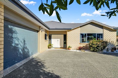 Photo of property in 23 Lithgow Drive, Otamatea, Whanganui, 4500