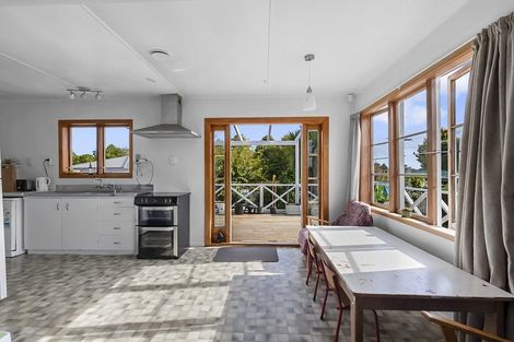 Photo of property in 7 Wheeler Place, Upper Vogeltown, New Plymouth, 4310