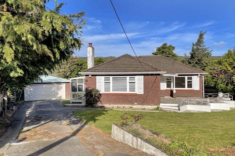Photo of property in 7 Bledisloe Crescent, Wainuiomata, Lower Hutt, 5014