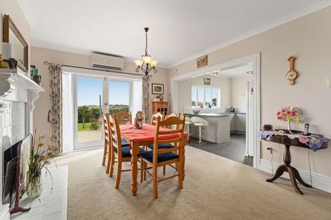 Photo of property in 1093 Waiuku Road, Waiuku, 2681