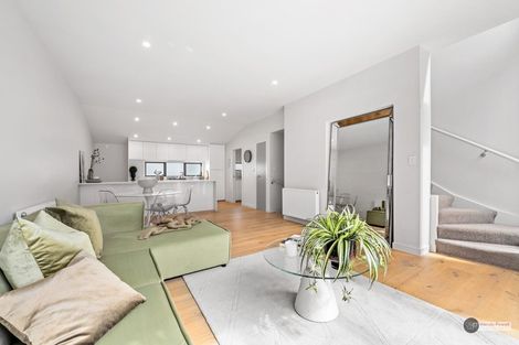 Photo of property in 5a Park Street, Thorndon, Wellington, 6011