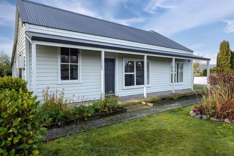 Photo of property in 209 Talbot Street, Geraldine, 7930