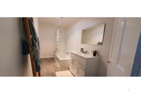 Photo of property in 92-98 High Street, Waimate, 7924