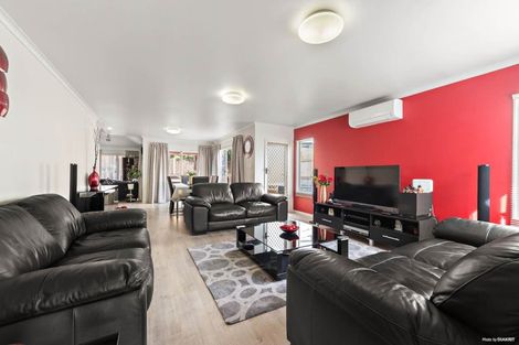 Photo of property in 9 Bickleigh Grove, New Lynn, Auckland, 0600