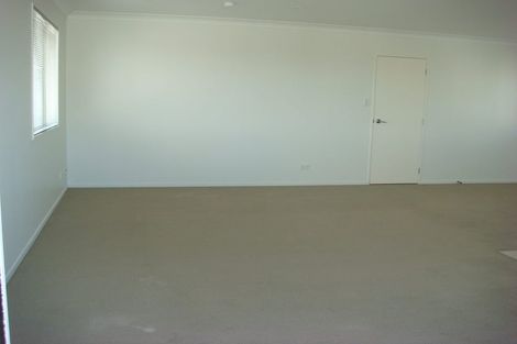 Photo of property in 5b Henry Street, Avondale, Auckland, 1026