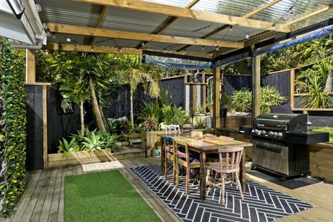 Photo of property in 1a Long Bay Drive, Torbay, Auckland, 0630