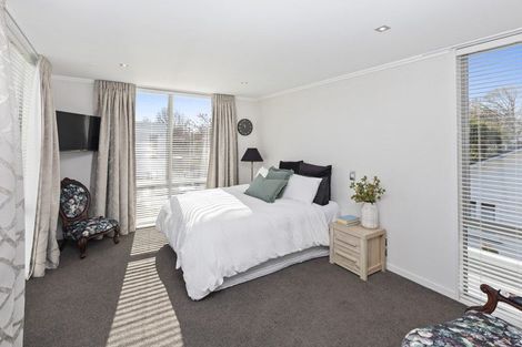 Photo of property in 11 Roa Road, Fendalton, Christchurch, 8041