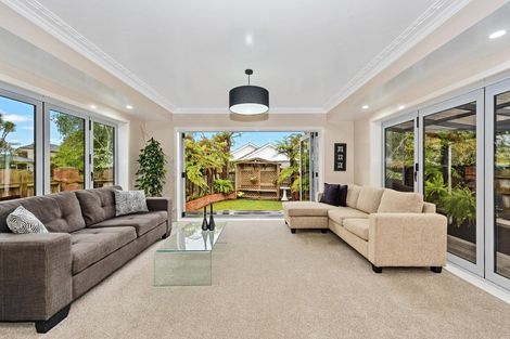 Photo of property in 9 Lynwood Place, Chedworth, Hamilton, 3210