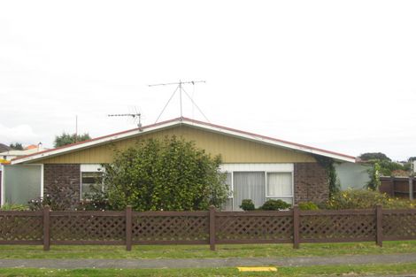 Photo of property in 9b Naumai Place, Spotswood, New Plymouth, 4310