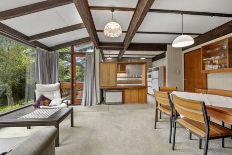 Photo of property in 74 Blue Mountains Road, Pinehaven, Upper Hutt, 5019