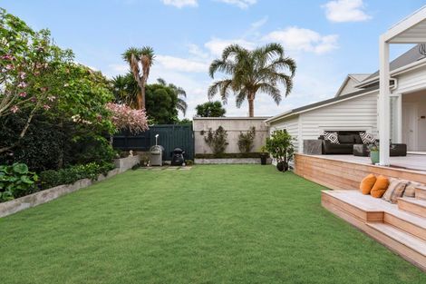 Photo of property in 51 Paice Avenue, Sandringham, Auckland, 1025