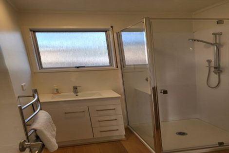 Photo of property in 38 Riverpark Crescent, Henderson, Auckland, 0610