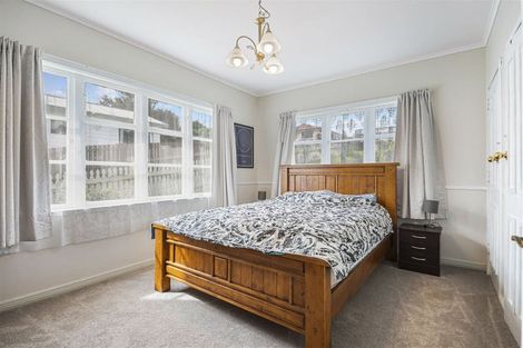 Photo of property in 55 Riverside Drive, Waiuku, 2123