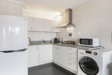 Photo of property in 3n Mountain Road, Mount Wellington, Auckland, 1060