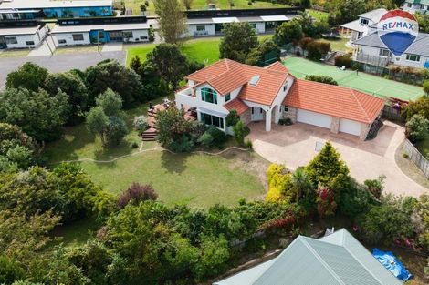 Photo of property in 15 Compass Court, Paraparaumu, 5032