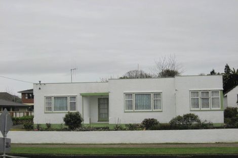 Photo of property in 359 Oxford Street, Levin, 5510