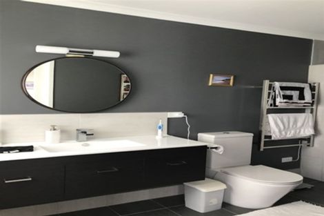 Photo of property in 106 Hamurana Road, Omokoroa, 3114