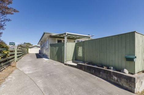 Photo of property in 6 Karamea Crescent, Kelvin Grove, Palmerston North, 4414