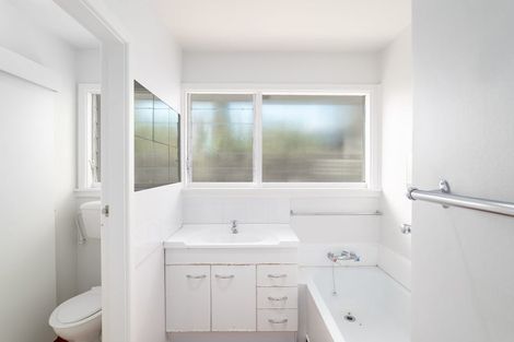 Photo of property in 18 Doncaster Street, Sockburn, Christchurch, 8042