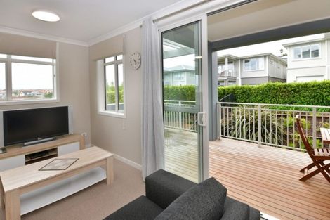 Photo of property in 76 Rewa Rewa Lane, Orewa, 0931