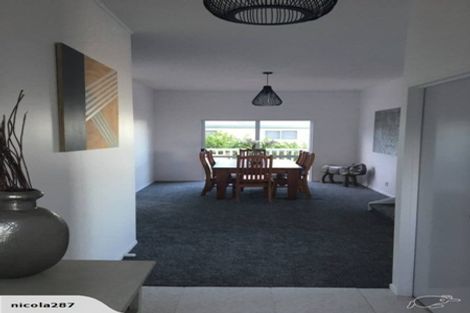 Photo of property in 9 Montcalm Close, Orewa, 0931