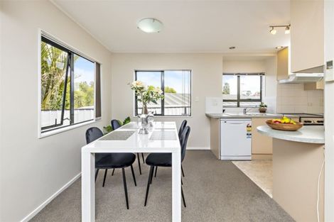 Photo of property in 3/14 Phoenix Place, Papatoetoe, Auckland, 2025