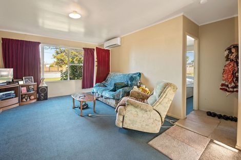 Photo of property in 2/177 Clayton Road, Mangakakahi, Rotorua, 3015