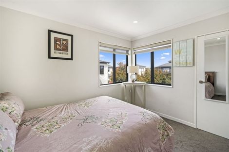 Photo of property in 93 Naylors Drive, Mangere, Auckland, 2022