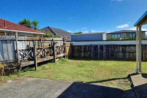 Photo of property in 113 Henderson Valley Road, Henderson, Auckland, 0612